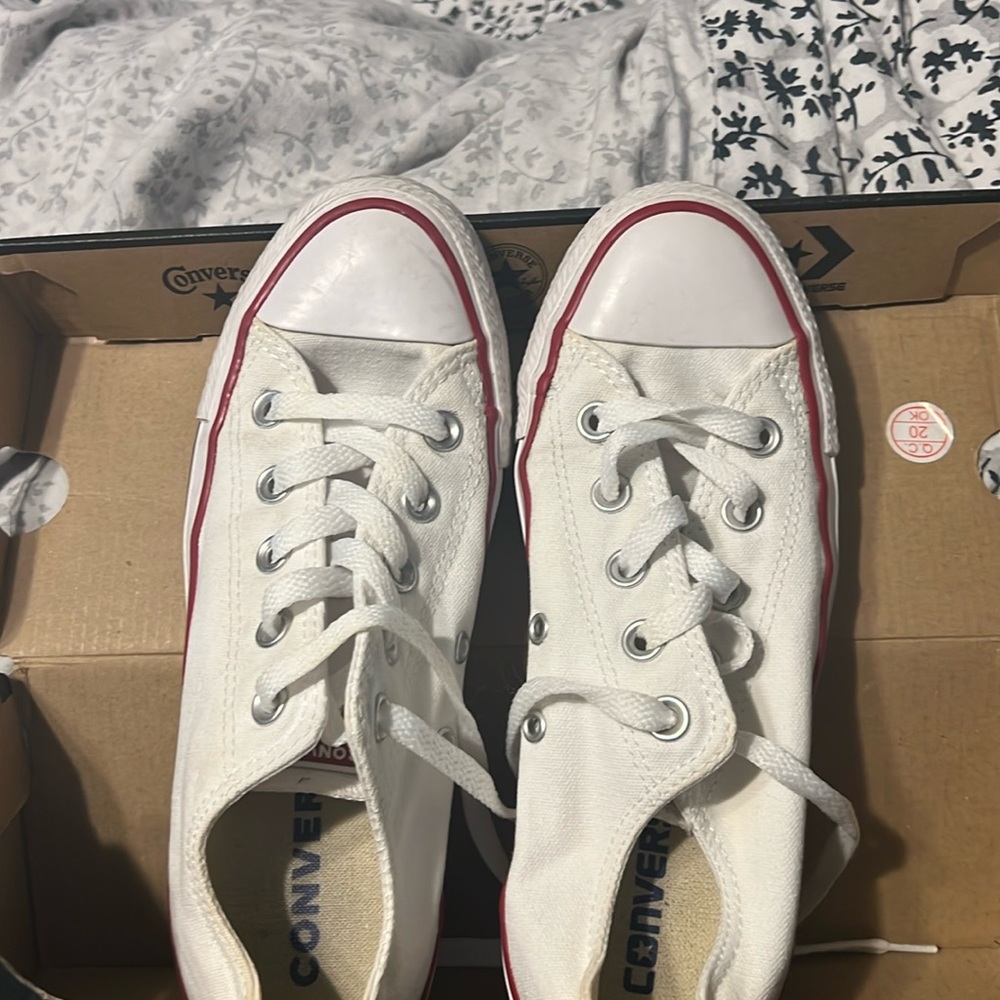 Converse chuck Taylor size 6